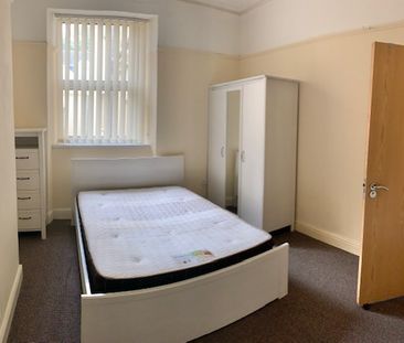 12 Bedroom Student Home – Glynrhondda Street - Photo 5