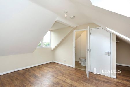3 bedroom apartment to rent Sundridge Parade, Plaistow Lane, Bromley, BR1 - Photo 4