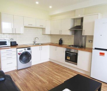 4 bedroom maisonette to rent - Photo 5