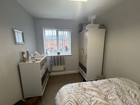 Arundel Court - Photo 5