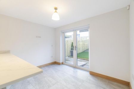 4 bedroom house to rent - Photo 2