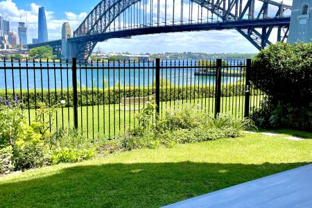Executive Fully Furnished Apartment With Direct Harbour Outlook - Photo 4