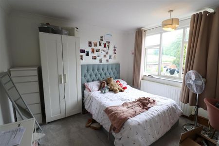3 bedroom terraced house to rent - Photo 5