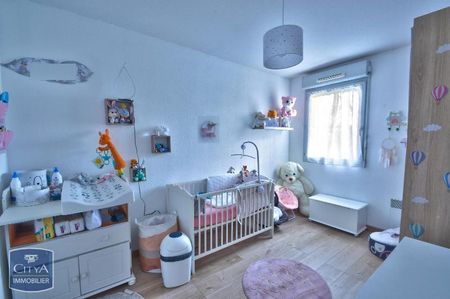 Location Appartement 3 pièces 69m² AGEN 47000 - Photo 4