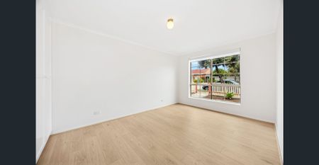 Find balance: where beachside ease meets modern comfort - Photo 3