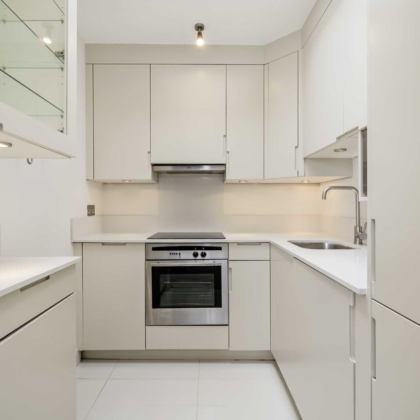 Pembridge Villas, Notting Hill, W11, London - Photo 1