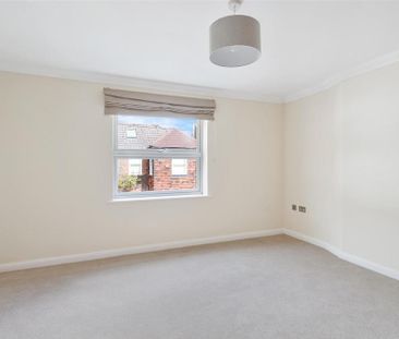 2 bedroom apartment to rent - Photo 6