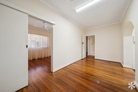 37 Frederick Rd - Photo 2