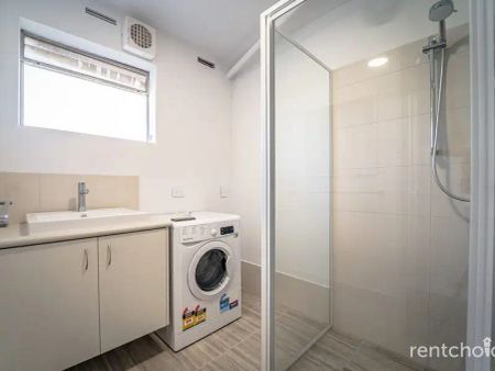 “Apartment in leafy suburb!!” - Photo 4