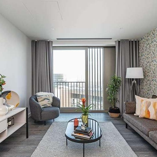 Westfield Avenue, Stratford, E20 - Photo 1