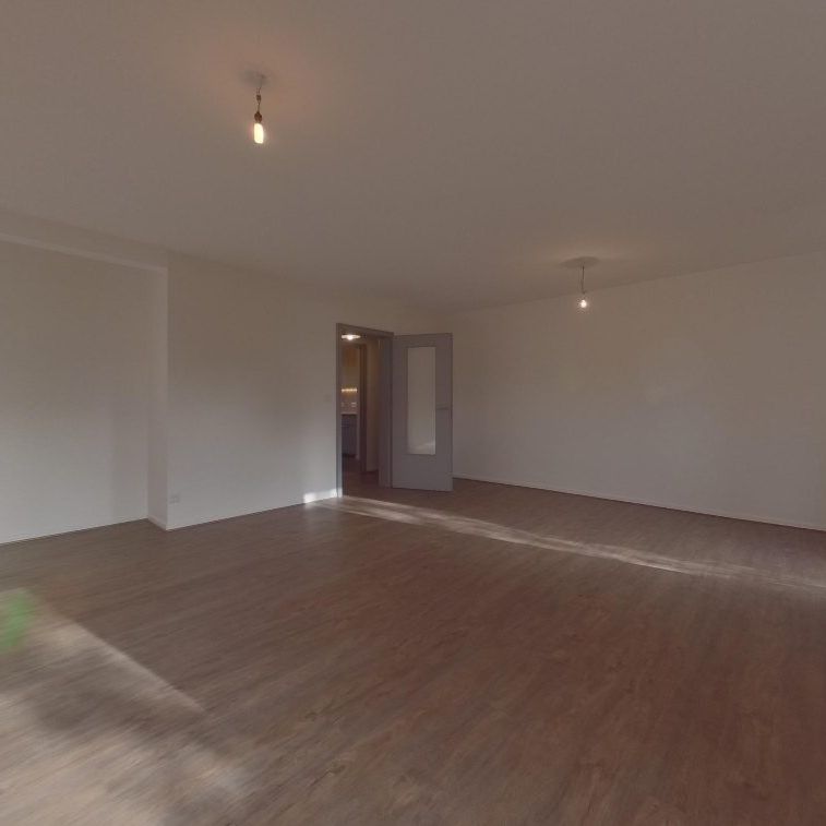 Location Appartement 3 pièces 83m² WOLFISHEIM 67202 - Photo 1