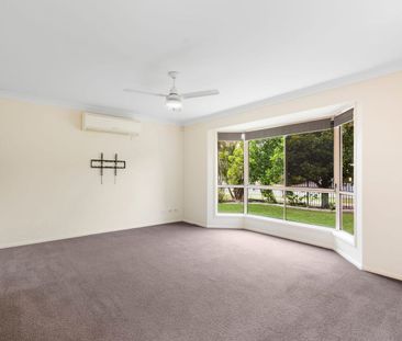 Entertainers Delight in Raceview - Photo 2