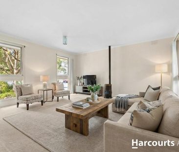 Charming Dingley Village Family Home - Photo 1