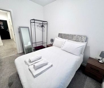 Stonecross House, Churchgate, Bolton BL1 - Photo 2