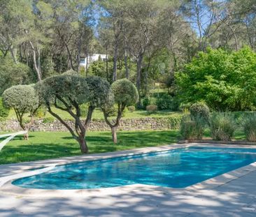 Maison à louer Mougins, Cote d'Azur, France8 500 EUR / Mois - Photo 4