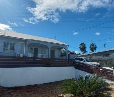 Location Maison 4 pièces 90m² RAVINE DES CABRIS 97432 - Photo 3