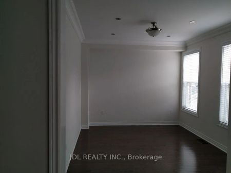 Property For Lease | N9249653 - Photo 3