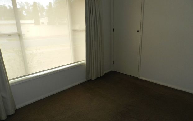 Neat & Tidy Home in South Shepparton! - Photo 1