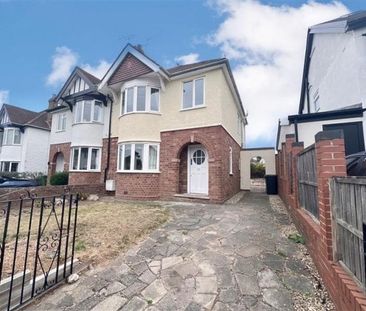 Dorothy Crescent, Worcester, WR3 - Photo 2