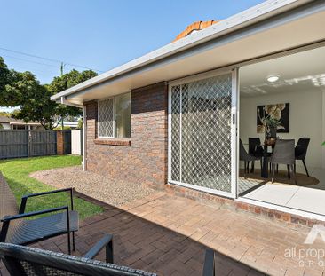 Modern and Low-maintenance Home - Photo 6