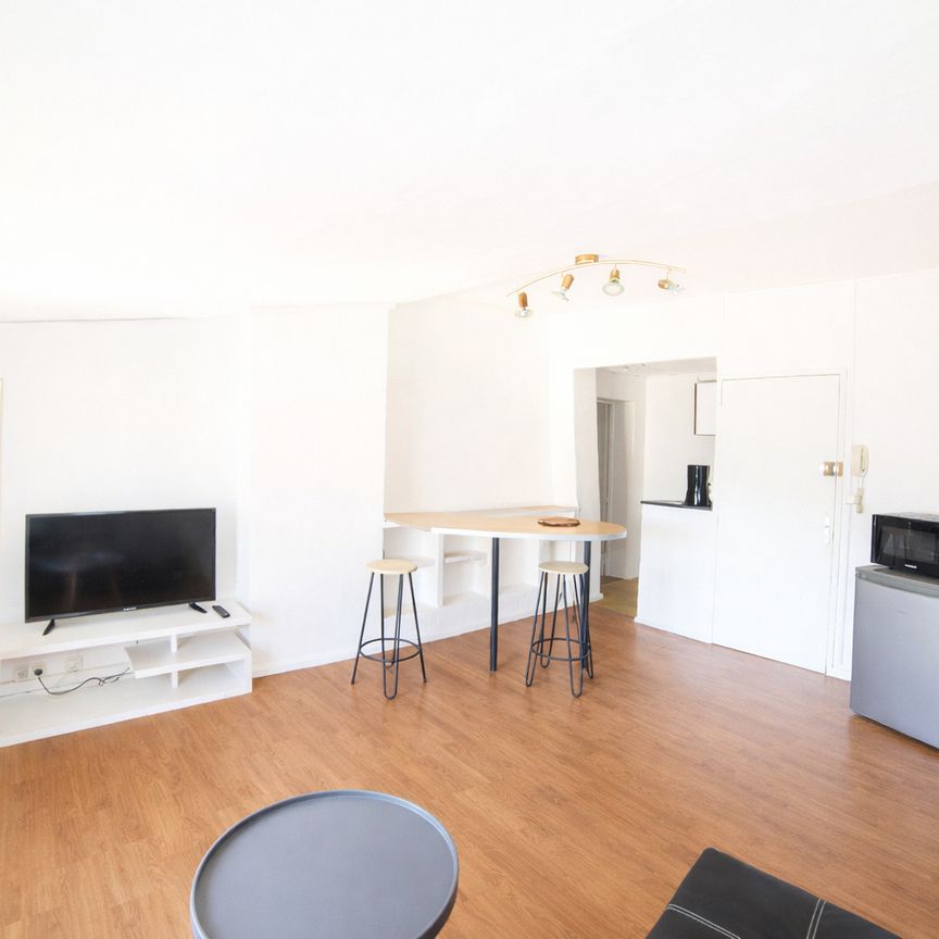 Location Appartement 2 pièces 42m² - Photo 1