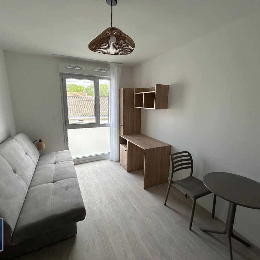 Location Appartement 1 pièce 18m² LA ROCHELLE 17000 - Photo 1