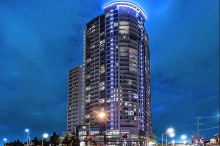 1 BEDROOM + CARPARK - Photo 4