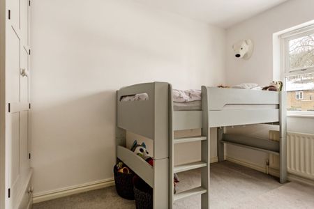 4 bedroom terraced house to rent - Photo 5