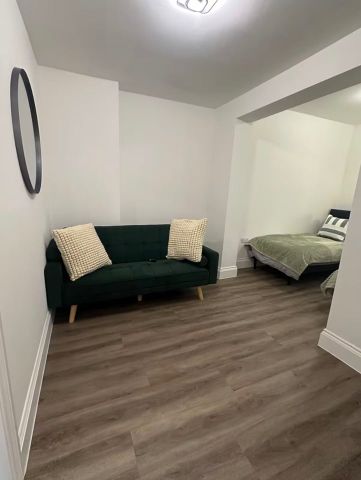 2 Bed Maisonette, Brenmead Place, NW11 - Photo 4