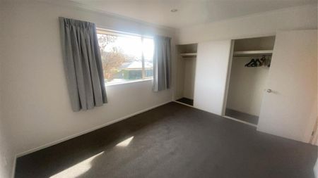 Modern Living - Photo 2