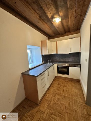 Charmante Zweizimmer Altbauwohnung mit historischem Flair und modernem Komfort im Herzen von St. Peter mit Parkplatz, zu vermieten! - Foto 4