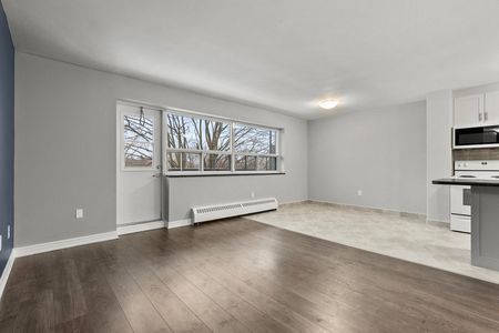 apartments at 473 Linwell Road - Photo 4