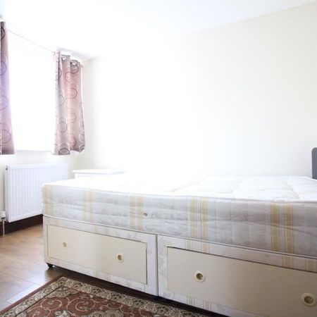 Sandown Close, Hounslow - Photo 3