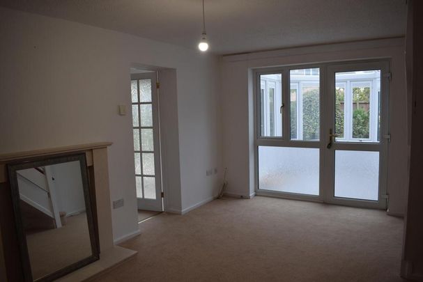 3 bedroom terraced house to rent - Photo 1