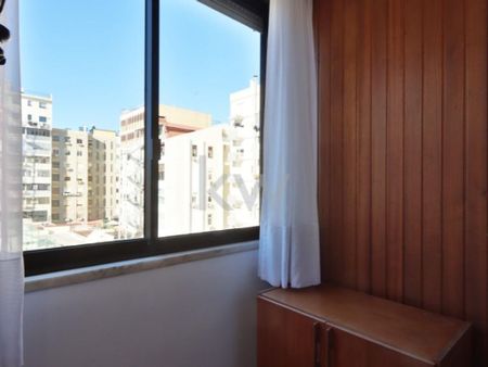 3 room luxury Apartment for rent in Lisbon - Photo 5