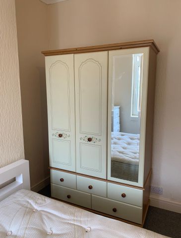 £575 PCM, All Bills and Wi-Fi Included, Furnished Double Room in a Shared House on Clive Street, Grangetown, Cardiff CF11 7JB - Photo 2