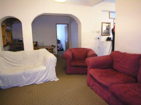 Bedroom Detached House In Ensbury, BH9 - Photo 1