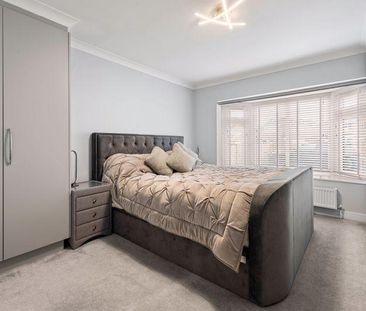 3 bedroom detached bungalow to rent - Photo 6