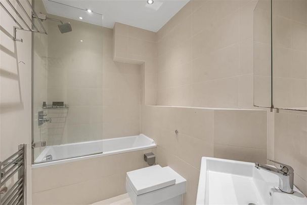 3 bedroom flat to rent - Photo 1