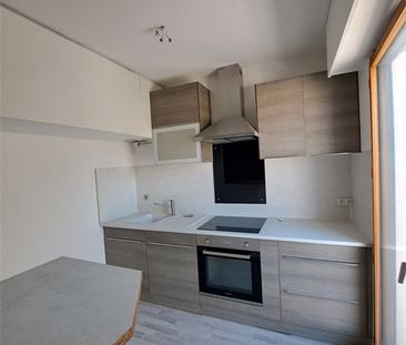 Location Appartement 2 pièces 48m² - Photo 2