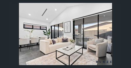 LUXURIOUS DOUBLE STOREY FAMILY HOME IN PRIME AUSTRAL LOCATION - Photo 2