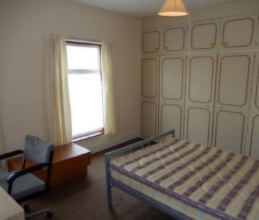 4 Bed Terrace house Walgrave Street - Photo 3