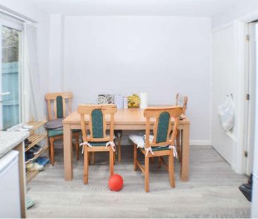 Viscount Square, Bridgwater, TA6 - Photo 2