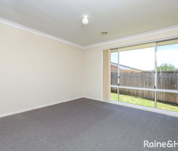2 Bedroom Strata Unit - Available 22.12.2025 - Photo 1