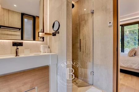 RAMATUELLE - 6 CHAMBRES + 2 STAFF - PROCHE PLAGE - PISCINE - SALLE DE SPORT - Photo 2