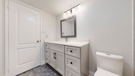 For Lease - 3985 Eglinton Avenue Unit# 22, Mississauga, Ontario - Photo 4