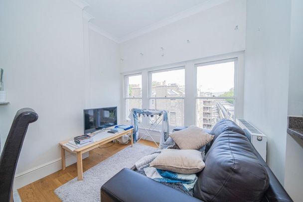 1 bedroom flat to rent - Photo 1