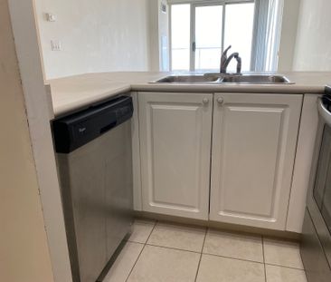 For Lease - 909 Bay Street Unit# 1508, Toronto, Ontario - Photo 4