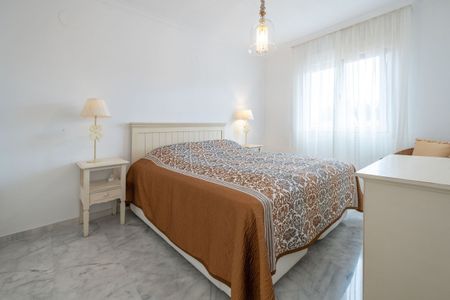 Townhouse · The Golden Mile - Photo 5