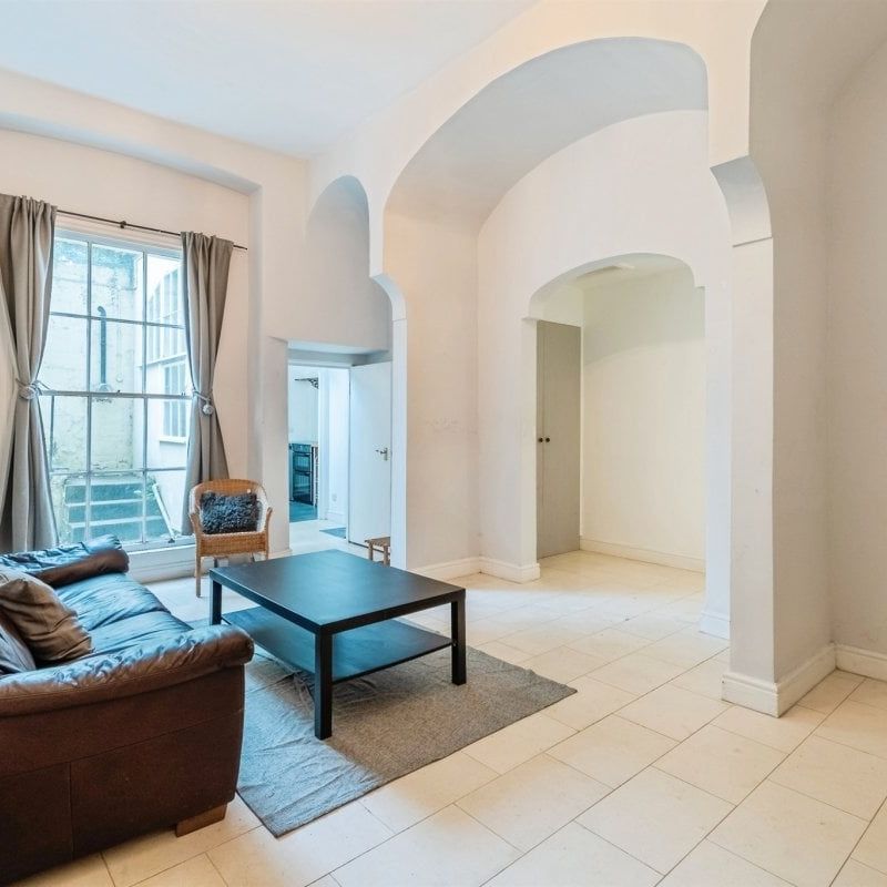 Sydney Place - Photo 1